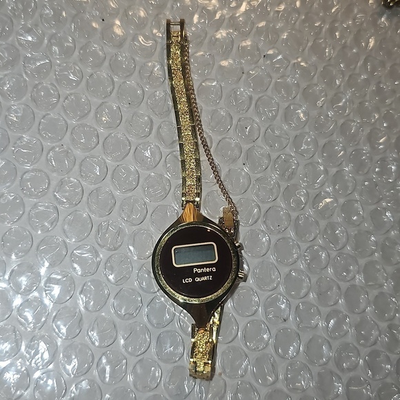 Pantera Women\'s LCD Wrist Watch ⌚️ main image 4